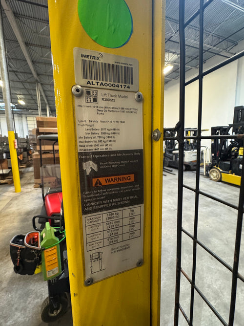 Hyster R30XM3 Narrow Aisle Order Picker Forklift – 2017