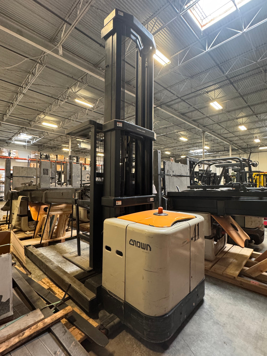 Crown SP3580F Order Picker