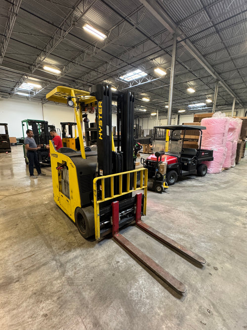 Hyster R30XM3 narrow aisle order picker forklift 2017 high hours – front view