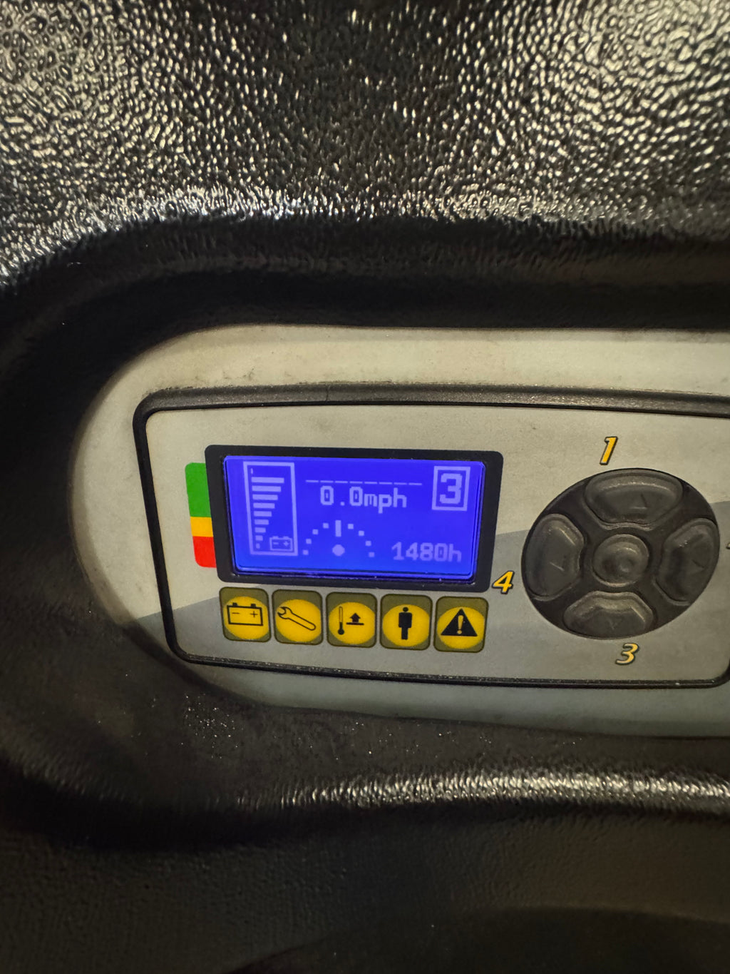 Hyster R30XM3 Narrow Aisle Order Picker Forklift – 2017